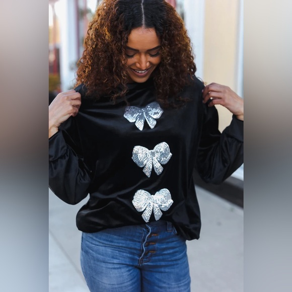 Home For The Holiday Silver Sequin Bow Velvet Pullover Top - Picture 15 of 16